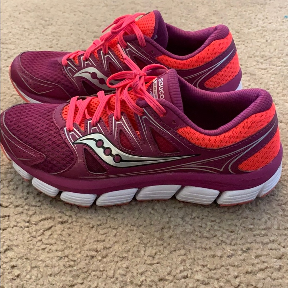 Women’s Saucony Vista